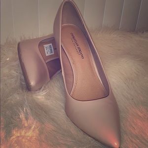 Nude Pumps